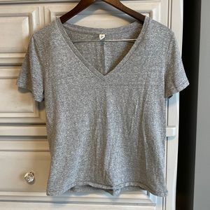 BP gray basic tee